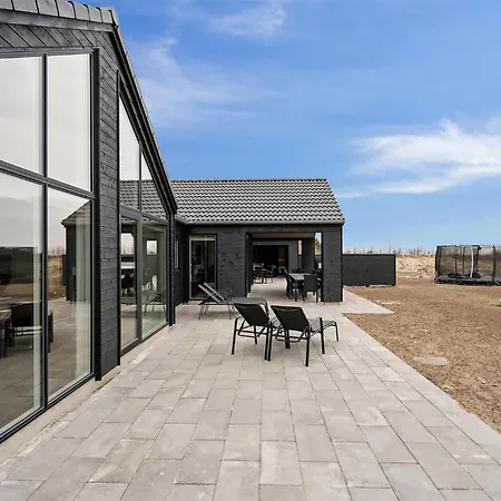 Lovely In Hvide Sande With Sauna 度假居